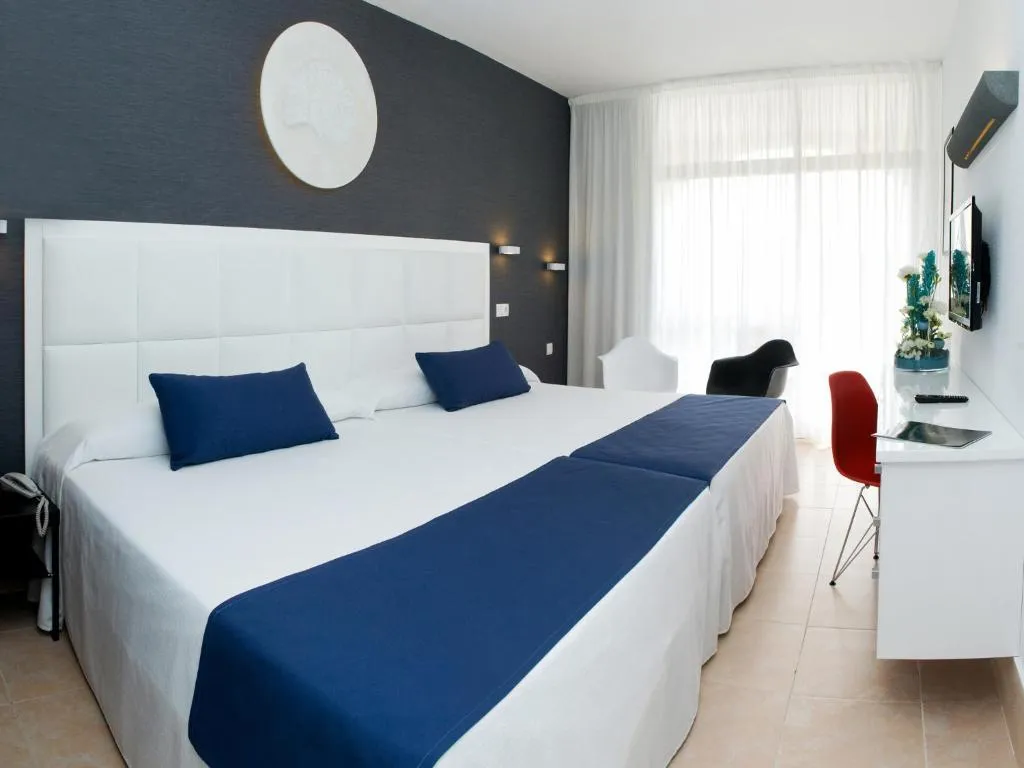 Double or Twin CAPACITY 2 Room, Evenia Olympic Garden, Costa Brava