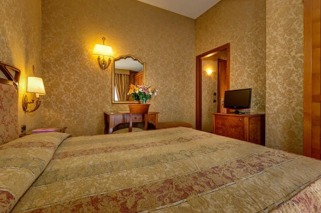 DOUBLE STANDARD Room, Villa Morgagni, Rome