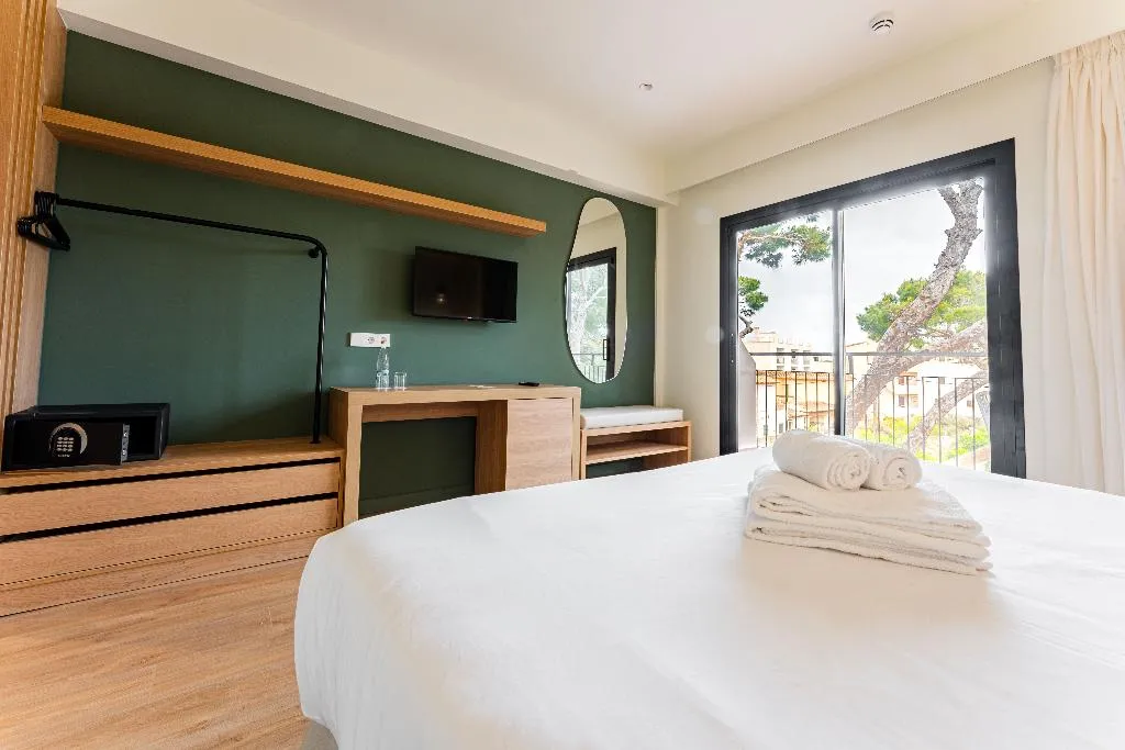 Double or Twin POOL VIEW Room, Hotel Santanyi Port, Majorca