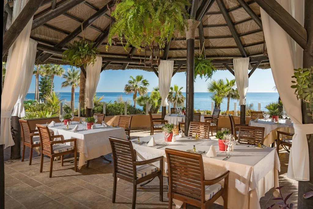 Terrace, Elba Estepona Gran Hotel & Thalasso Spa, Costa Del Sol