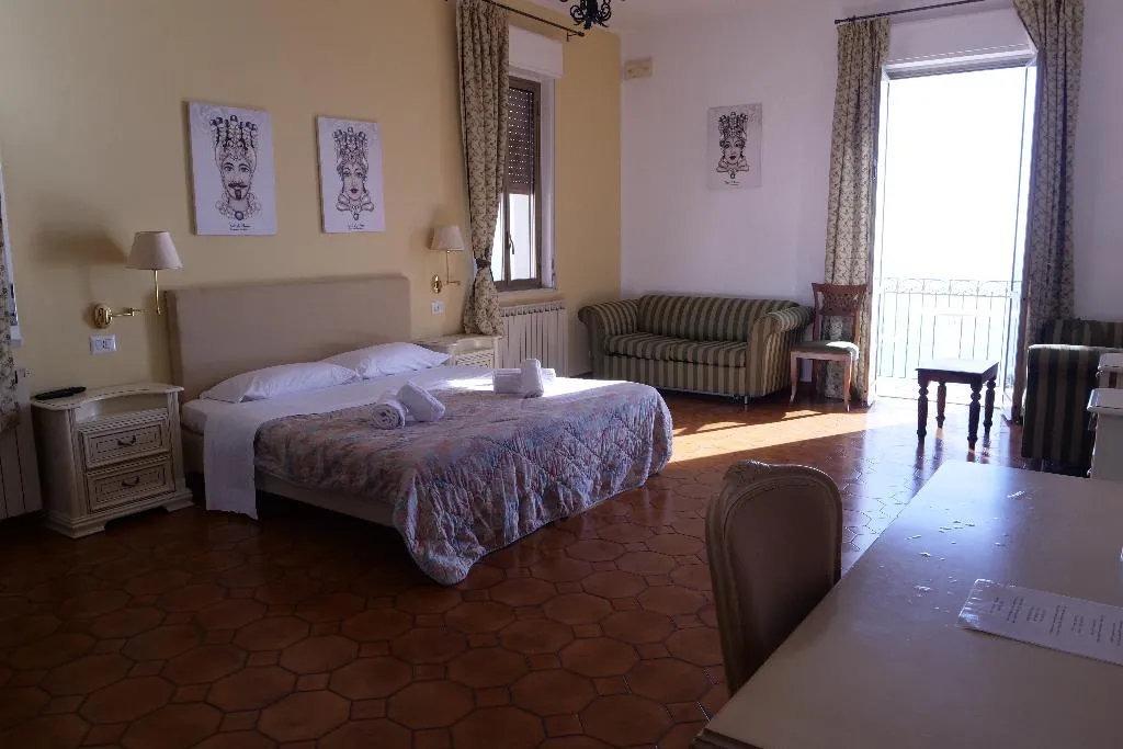 SUITE WITH BALCONY Room, Hotel Elios, Taormina
