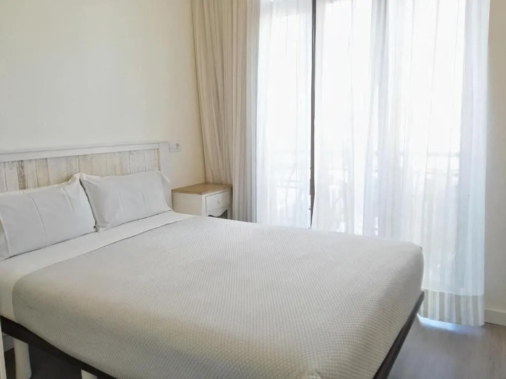 Room, Hostal Balcón al mar, Valencia