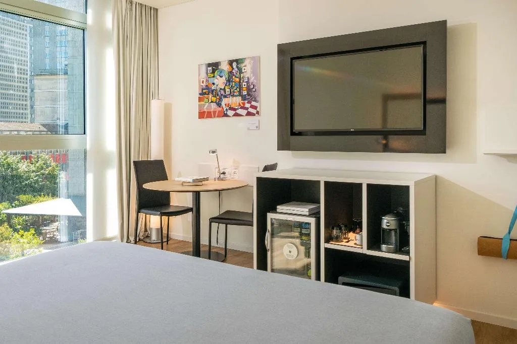 Room, Innside Milano Torre Galfa, Milan