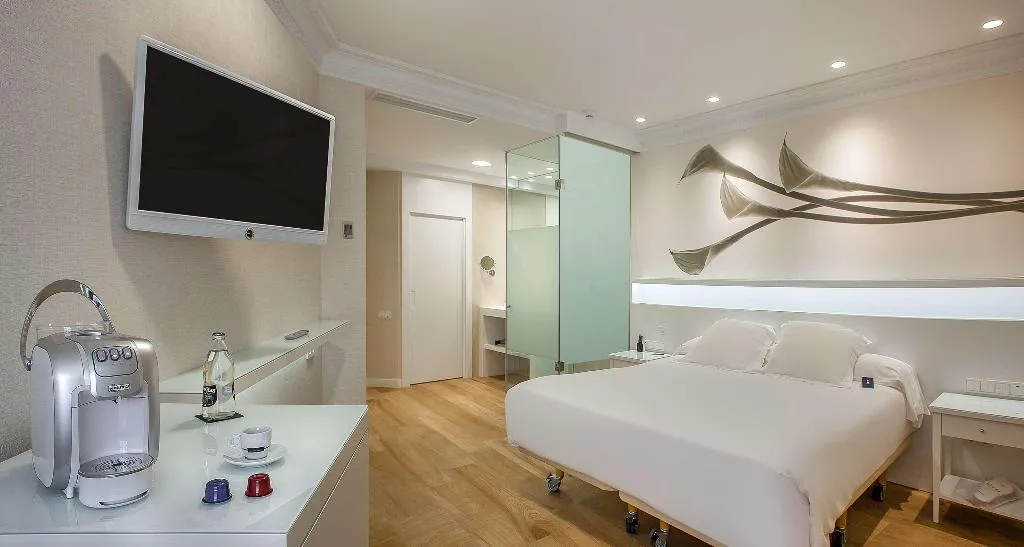 Room, Melia Plaza, Valencia