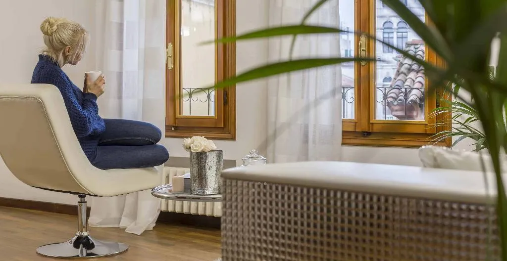 APARTMENT TWO BEDROOMS Room, Palazzo Paruta, Venice