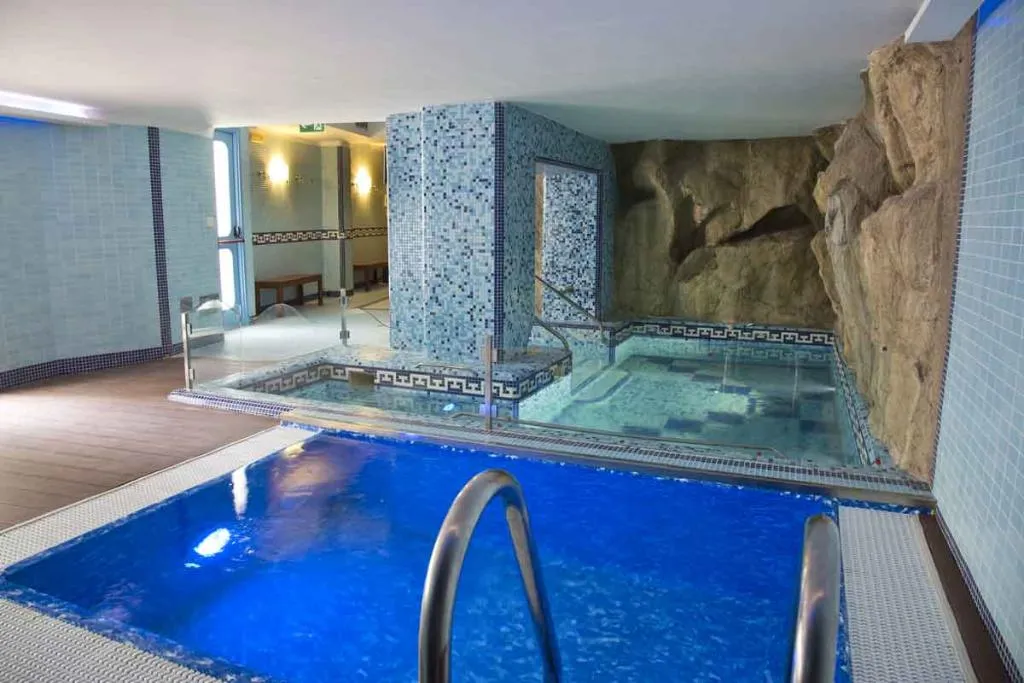 Sports and Entertainment, Beauty Farm Villa Luisa, Naples