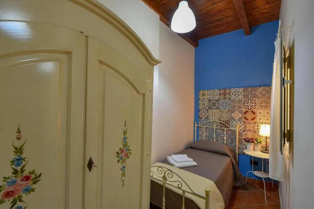 Room, B&B Rabaté, Catania