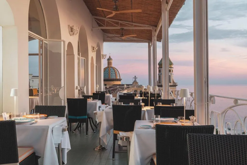 Restaurant, Tramonto D'oro, Naples