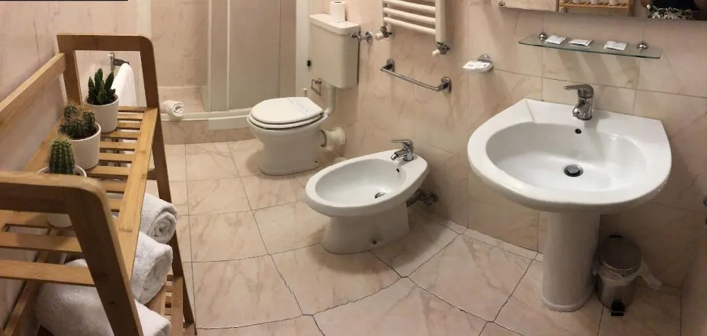 Room, Soggiorno Madrid, Florence