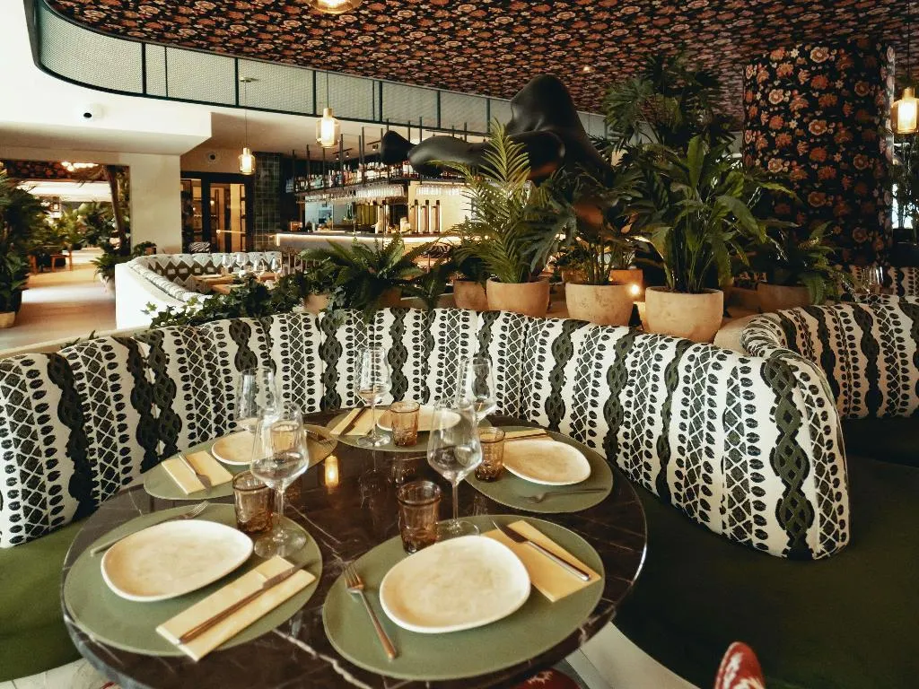 Restaurant, Novotel Valencia Lavant, Valencia