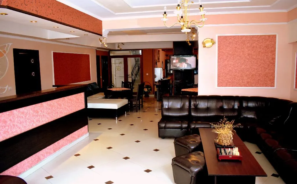 Lobby, Ryor, Bourgas