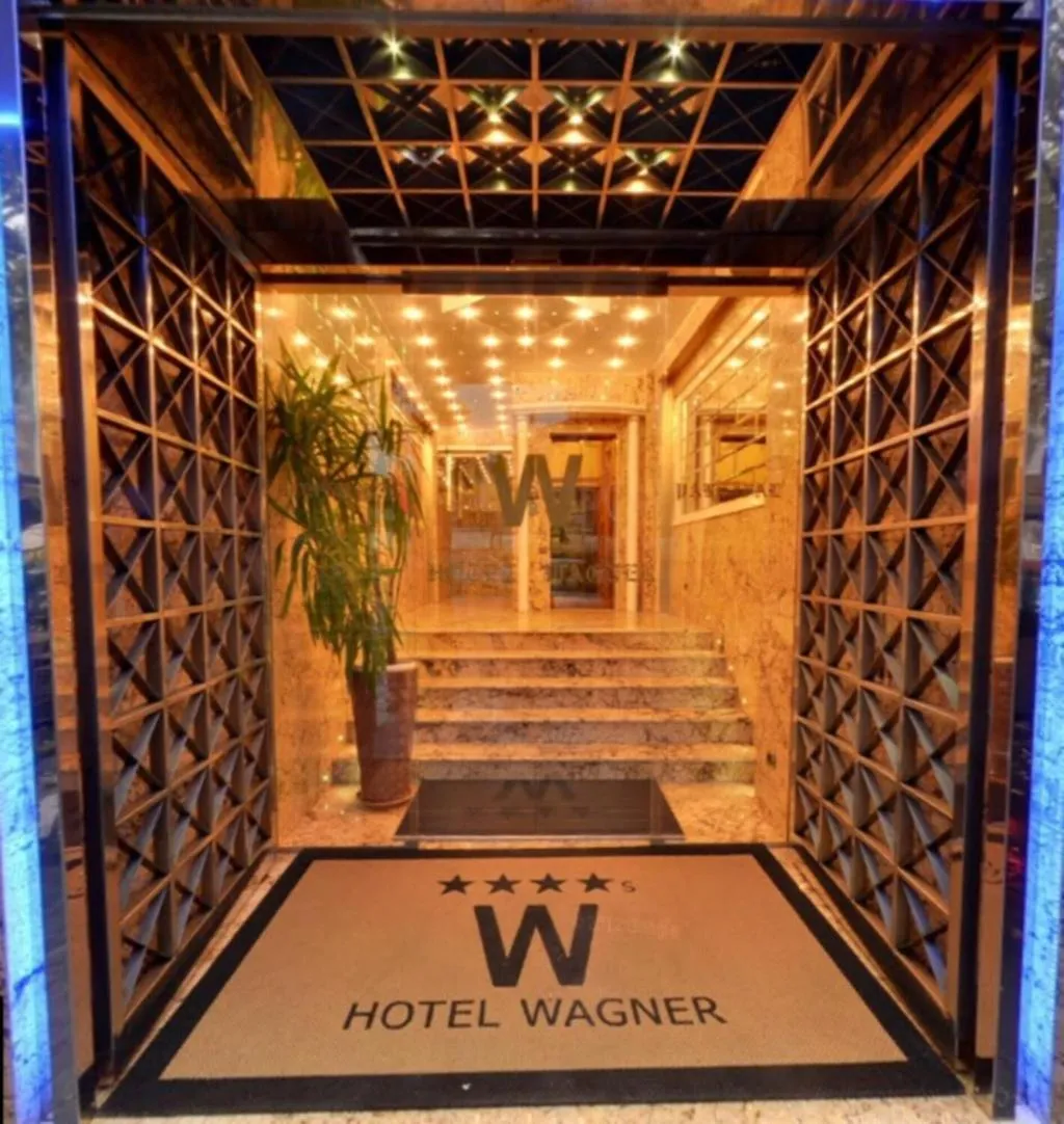 Lobby, Hotel Wagner, Milan
