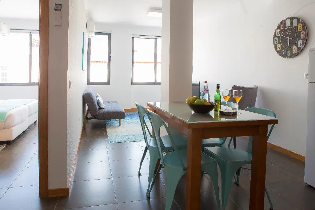 APARTMENT ONE BEDROOM Room, Five Design Rooftop by Storytellers, Madeira