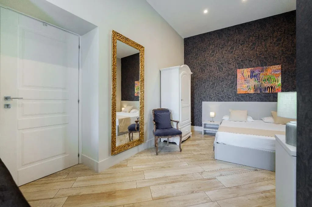 DOUBLE DELUXE Room, It's Room Naples, Naples