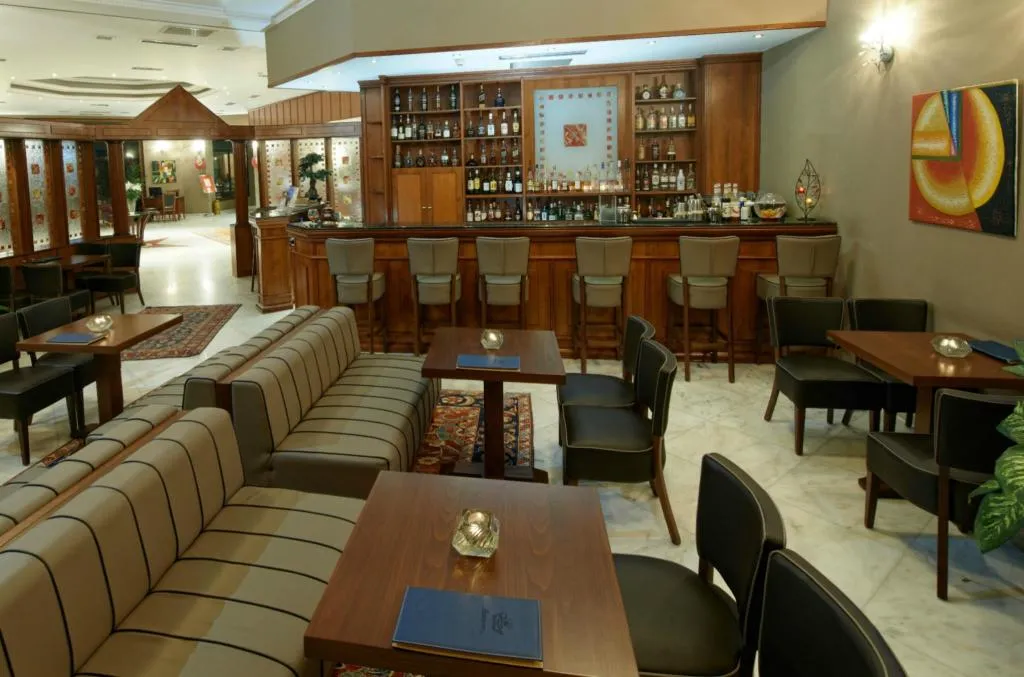 Bar, Royal Hotel Thessaloniki, Halkidiki
