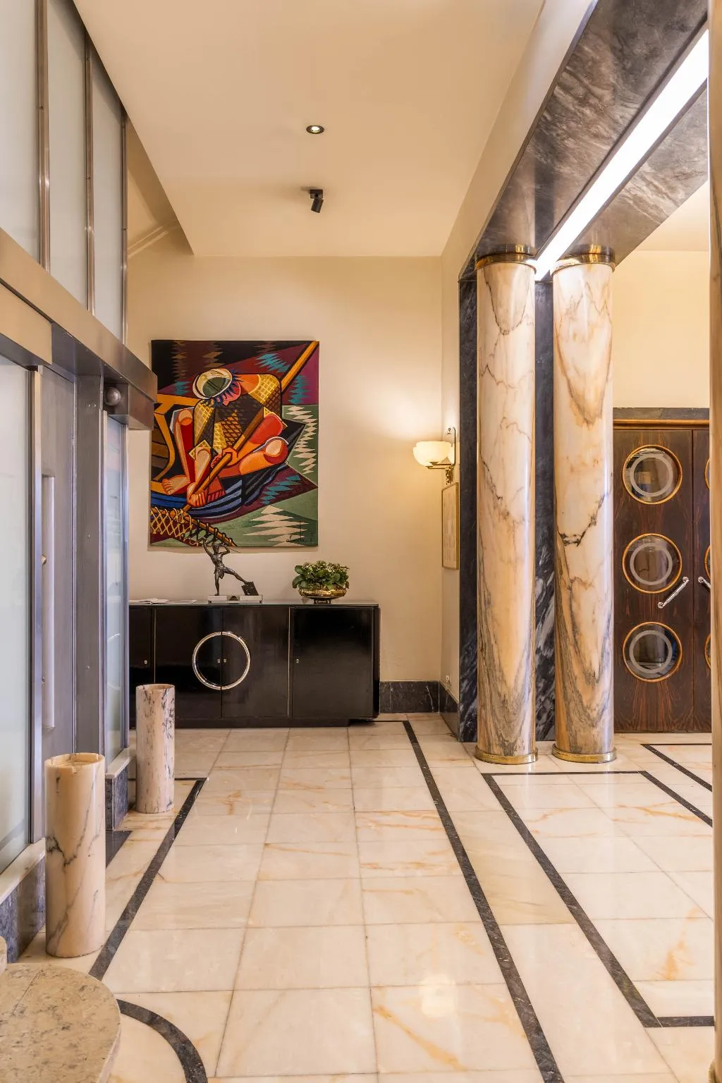 Lobby, Hotel Britania Art Deco, Lisbon
