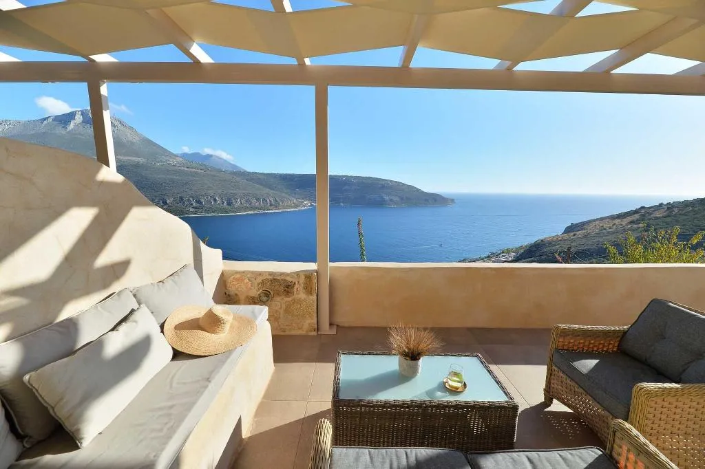 SUITE SEA VIEW CAPACITY 2 Room, Akrolithi Boutique Hotel & Suites, Kalamata