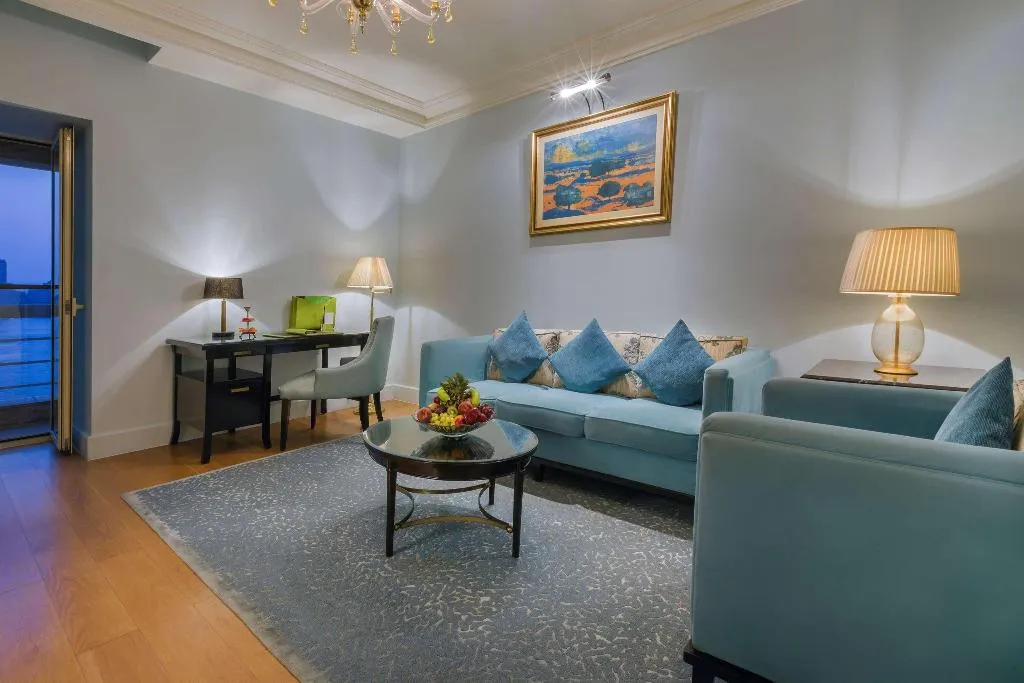 SUITE DELUXE RIVER VIEW Room, Kempinski Nile Hotel Garden City Cairo, Cairo