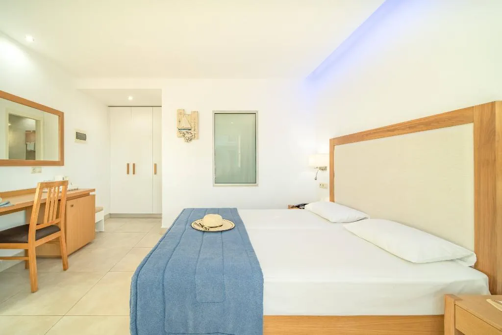 Double or Twin SUPERIOR Room, Aeolos Beach, Crete