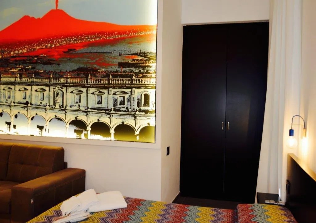 QUADRUPLE DELUXE Room, Relais Piazza del Plebiscito, Naples