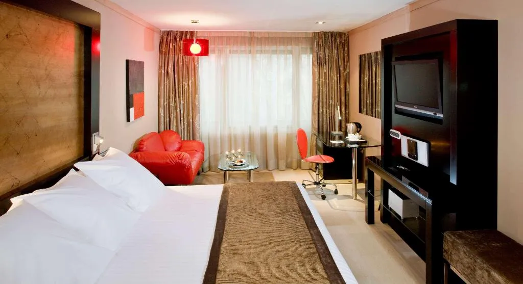 DOUBLE PREMIUM Room, Melia Madrid Princesa, Madrid