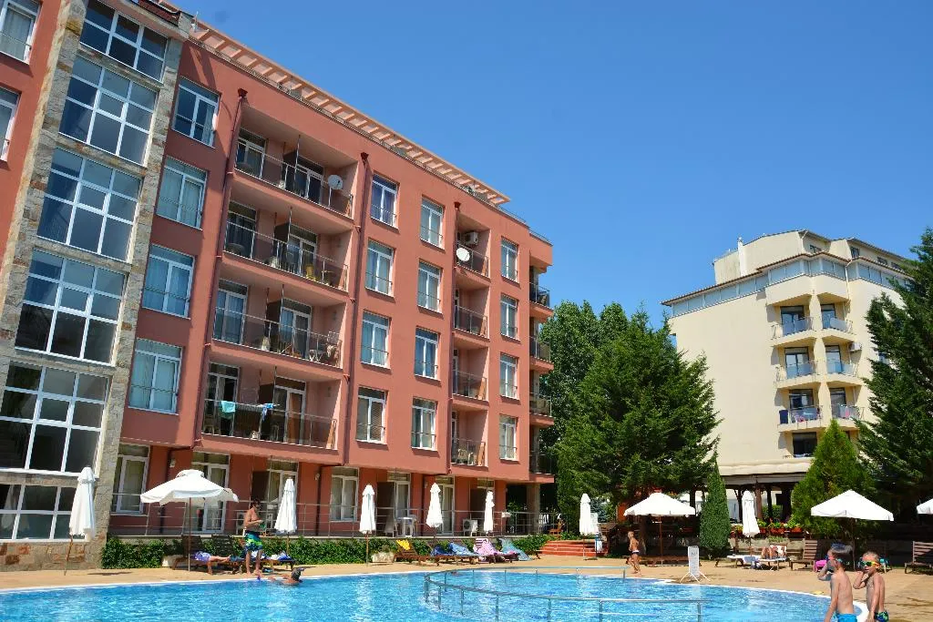 Pool, Rainbow 2 holiday complex, Bourgas
