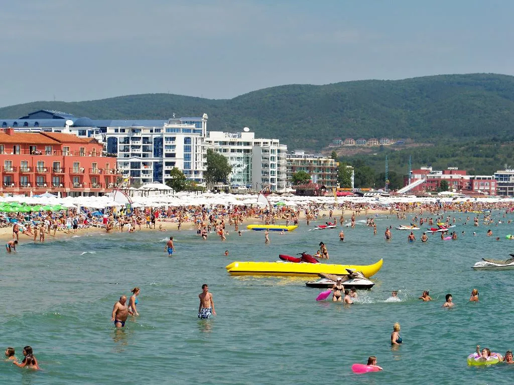 Beach, Juli, Bourgas