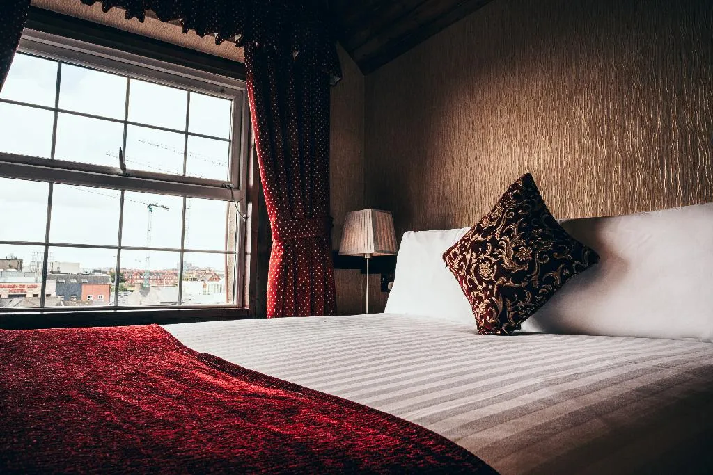 DOUBLE STANDARD Room, Russell Court, Dublin