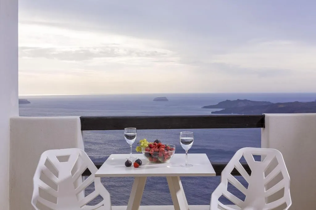 Room, Azzurro Suites, Santorini