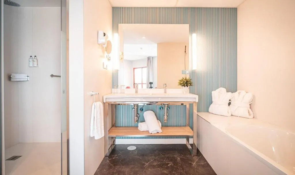 JUNIOR SUITE SEA VIEW WITH TERRACE Room, Angela, Costa Del Sol