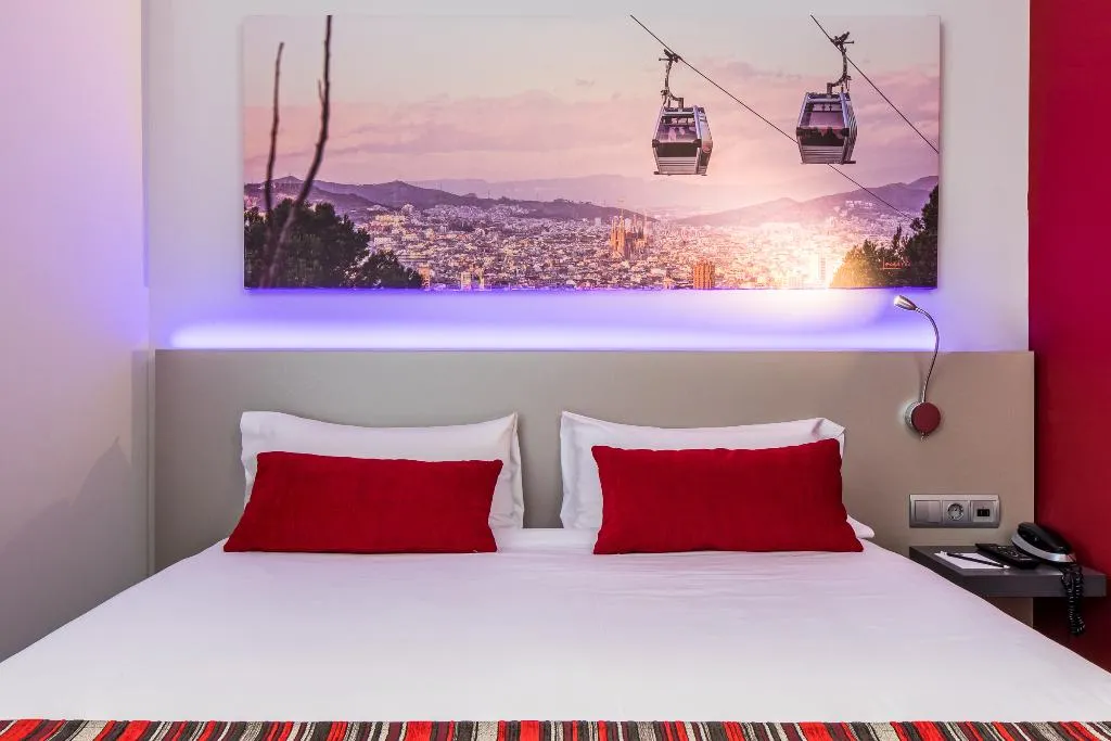 SINGLE STANDARD Room, Leonardo Boutique Hotel Barcelona Sagrada Familia, Barcelona