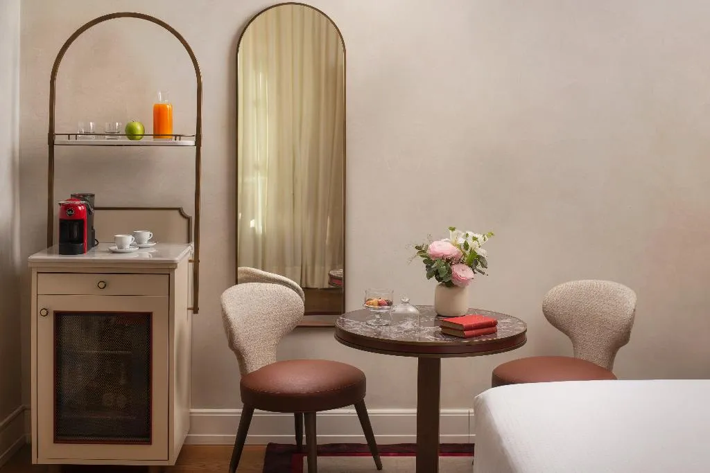 DOUBLE SUPERIOR Room, Porta Rossa Hotel Firenze Colbert Collection, Florence