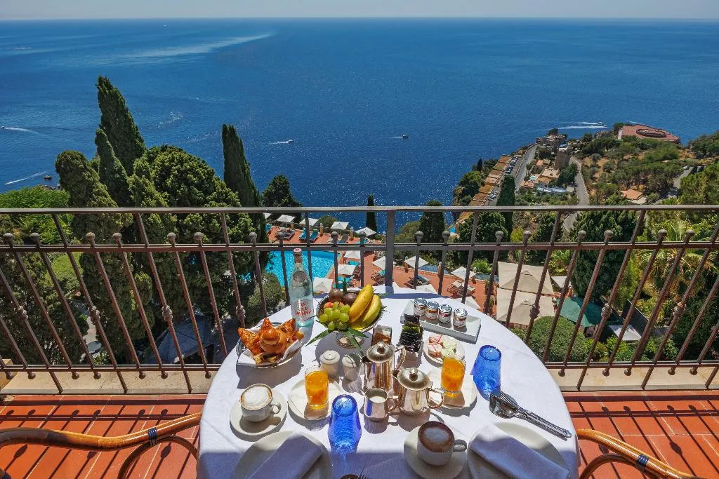 FAMILY ROOM WITH TERRACE Room, Grand Hotel San Pietro, Taormina