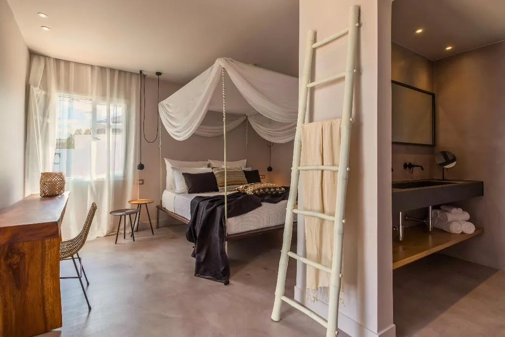 VILLA WITH PRIVATE POOL Room, Minos Beach Art Hotel, a Member of Design Hotels, Crete