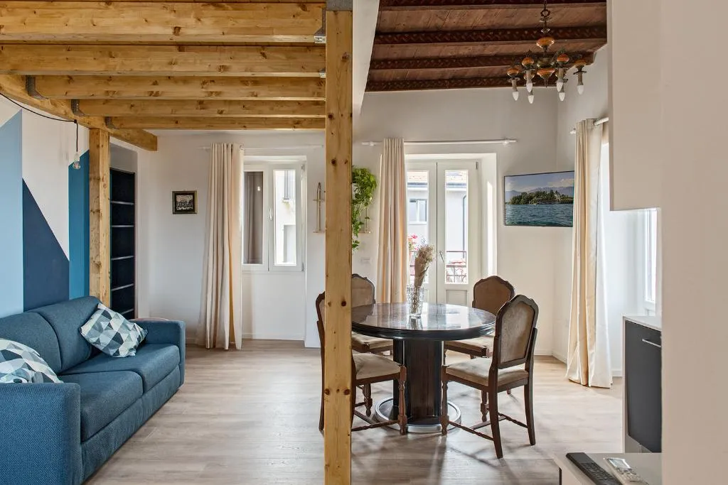 APARTMENT ONE BEDROOM WITH AIR CONDITIONING Room, Stresa Complex Levoasi, Milan