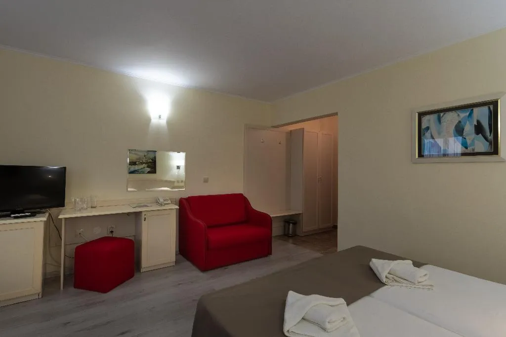 Room, Detelina, Varna