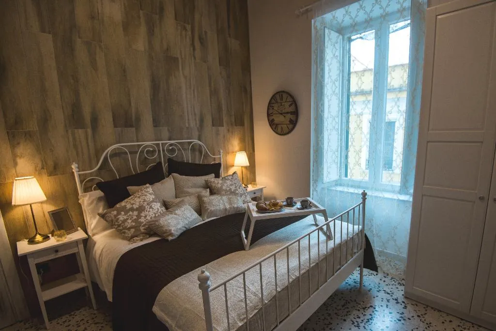 DOUBLE SUPERIOR Room, Elegant B&B Il Vicolo Storico, Naples