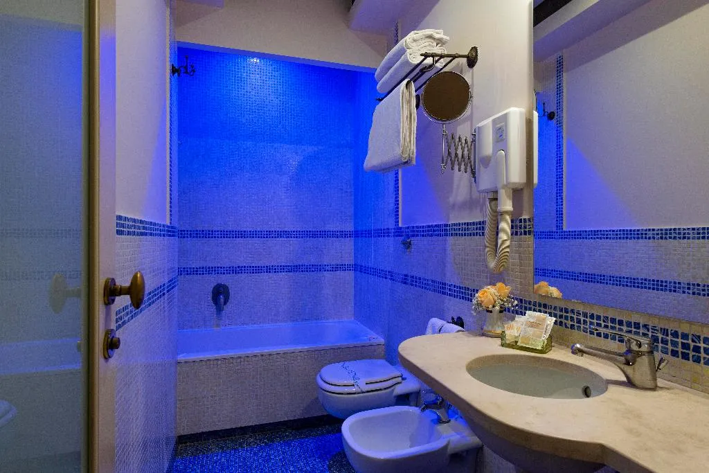 Double or Twin STANDARD Room, Grand Hotel Europa, Naples