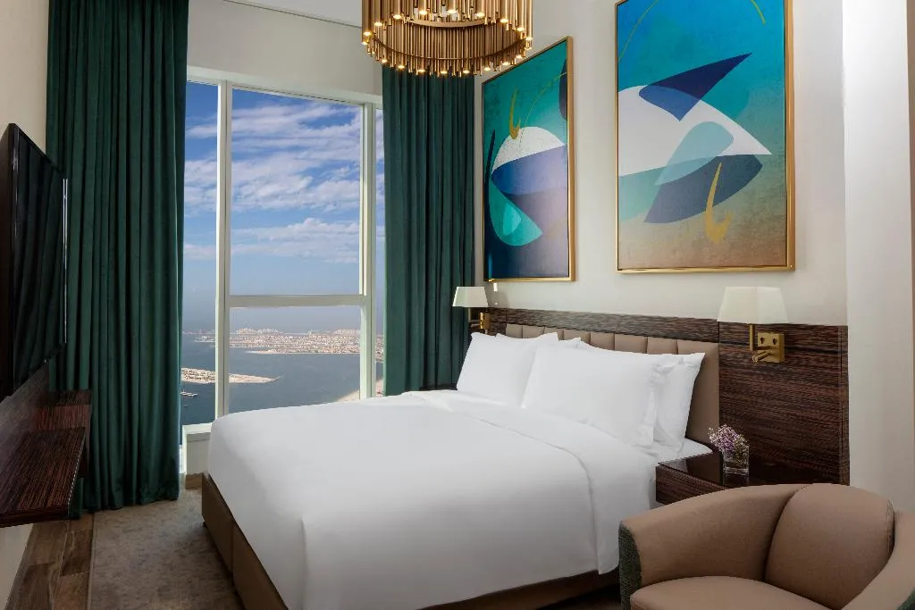 APARTMENT SEA VIEW THREE BEDROOMS Room, Avani Plus Palm View Dubai Hotel and Suites, Dubai