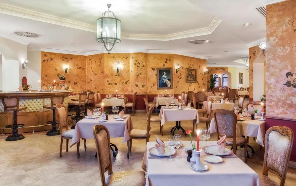 Restaurant, Kremlin Palace, Antalya