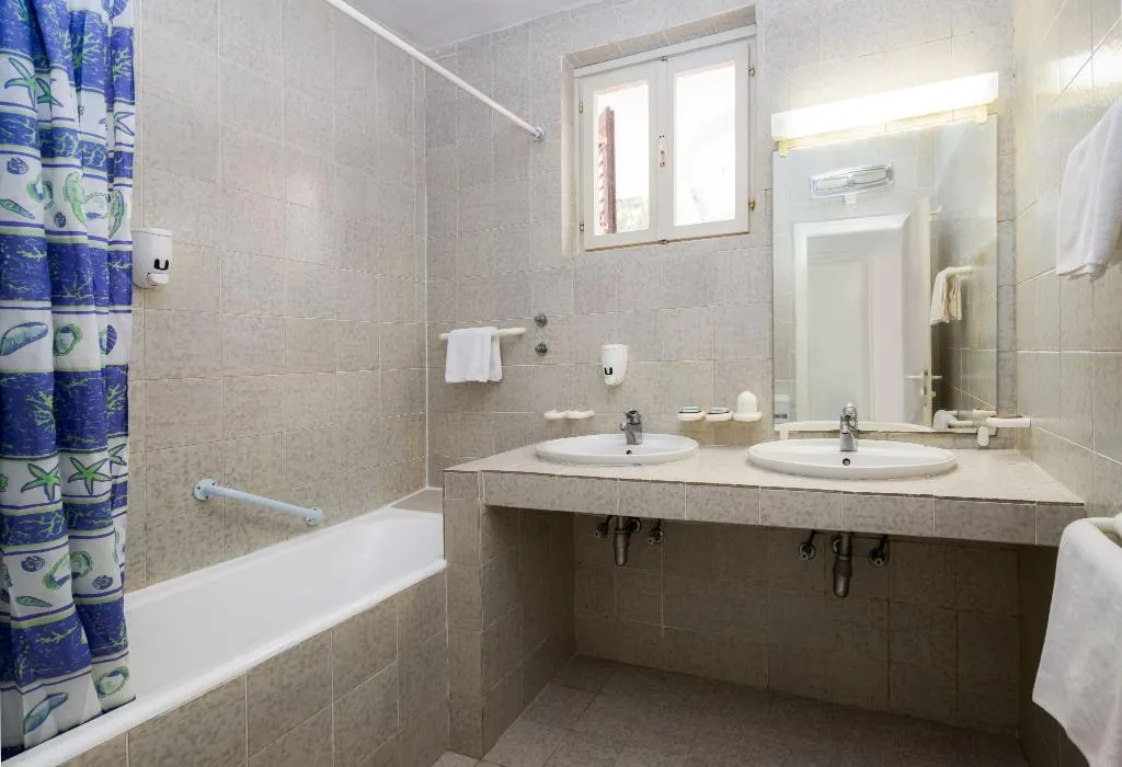 APARTMENT WITH BALCONY Room, Fontana Resort, Split