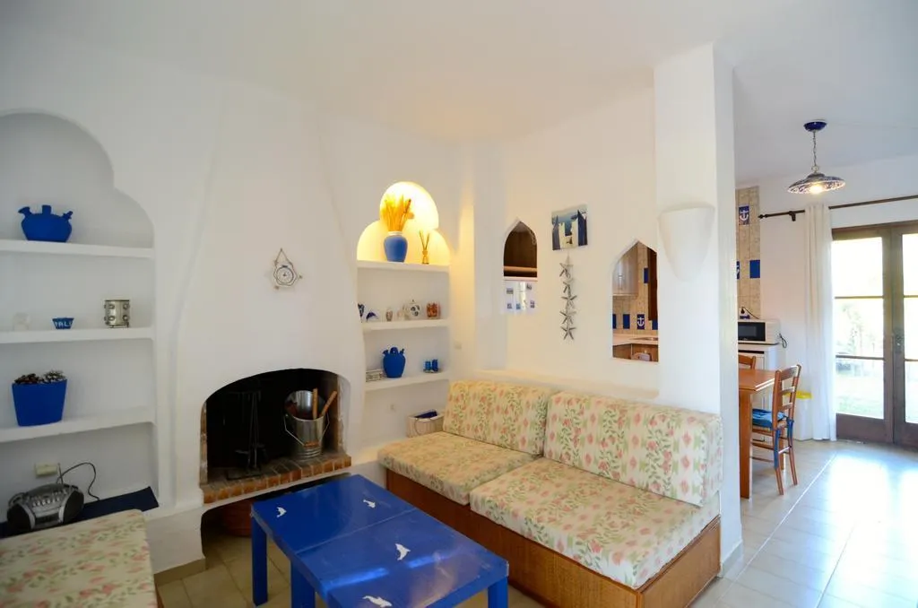 APARTMENT CAPACITY 7 THREE BEDROOMS Room, Piverd Golf, Costa Brava