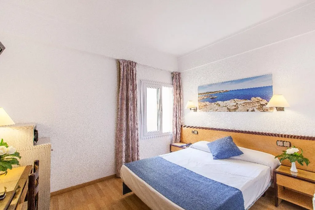 DOUBLE SINGLE USE STANDARD Room, Voramar, Majorca