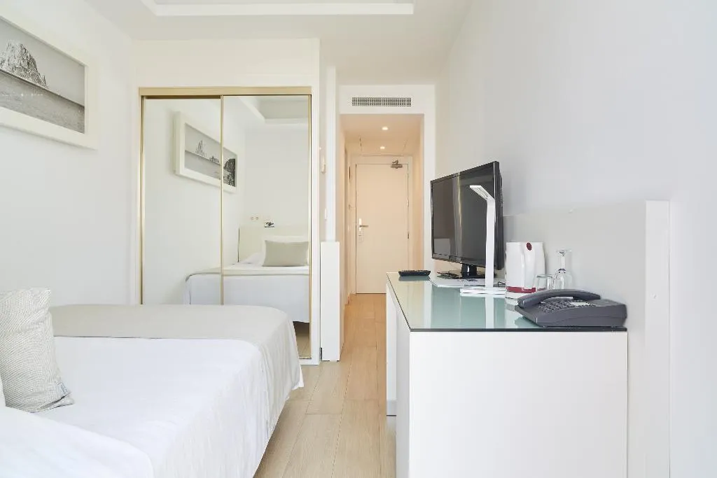 SINGLE STANDARD Room, Argos, Ibiza