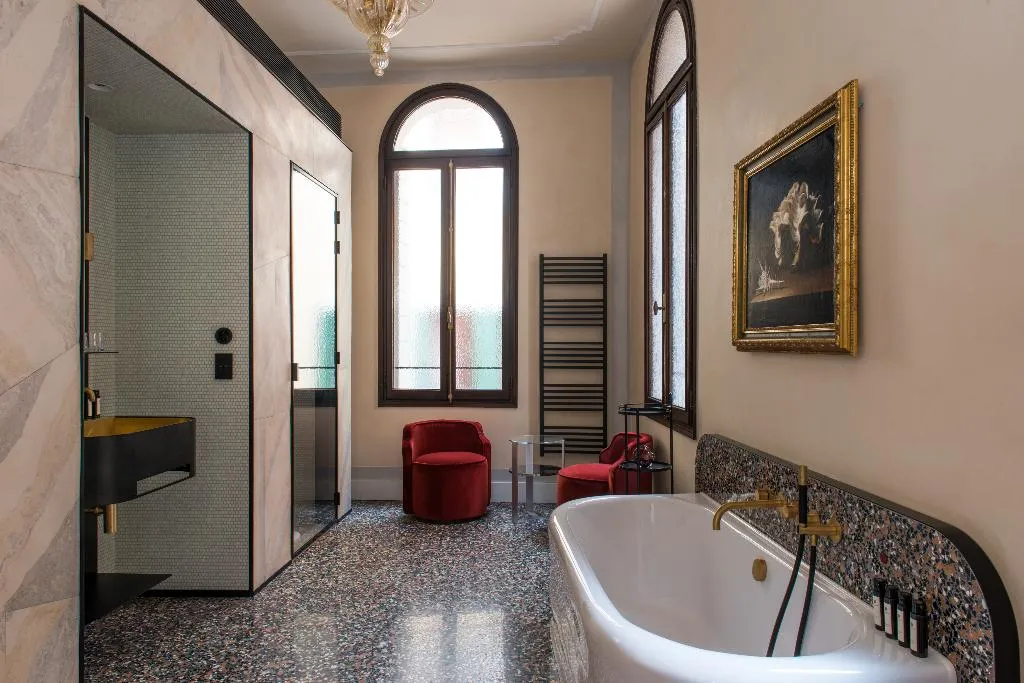 DOUBLE DELUXE Room, Nolinski Venezia, Venice