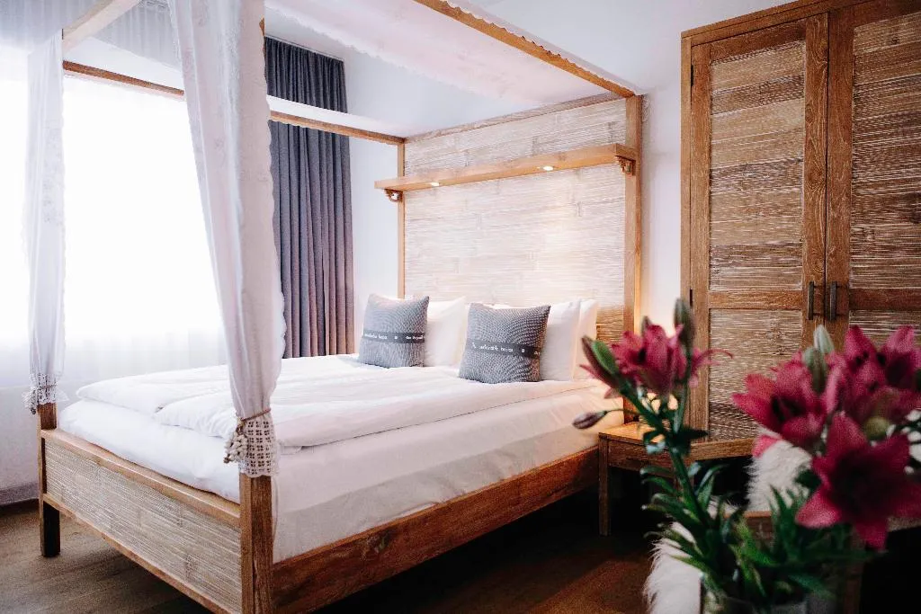 Room, Hotel Eyja, Reykjavik