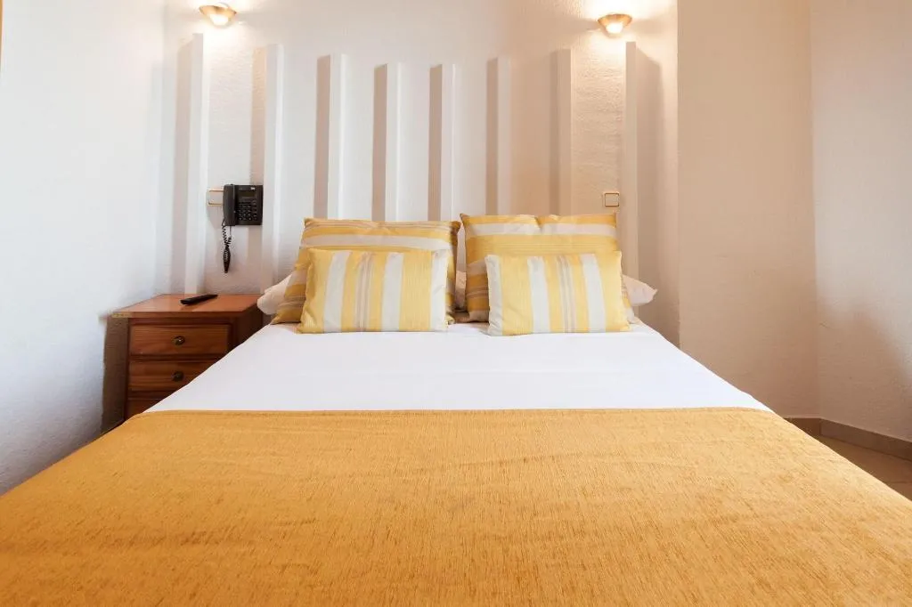 Room, Josefina Hostal, Madrid