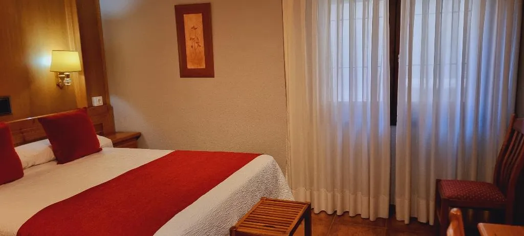 DOUBLE WITH DOUBLE BED Room, Hotel Real de Toledo, Madrid