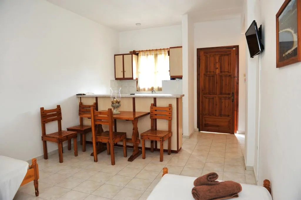 Room, Marina, Skiathos