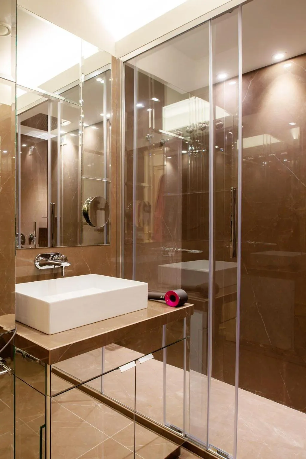Room, Eight Hotel Venezia, Venice